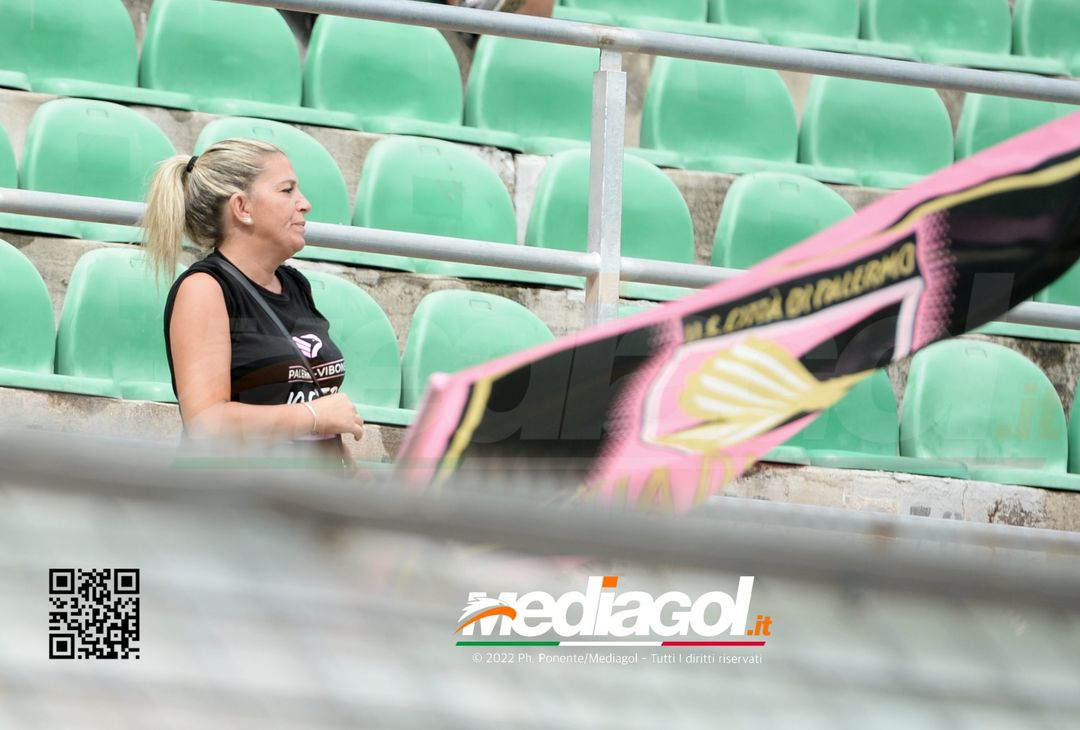 FOTOTIFO Palermo-Pisa 3-3, i tifosi allo Stadio “Renzo Barbera” (Gallery) - immagine 25
