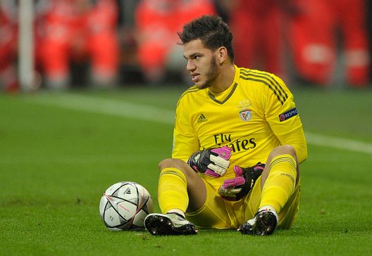 Ederson of Benfica (Photo by Lennart Preiss/Bongarts/Getty Images) Ederson of Benfica (Photo by Lennart Preiss/Bongarts/Getty Images)
