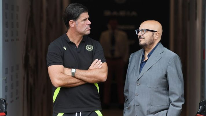 UDINE, ITALY - AUGUST 20: Andrea Sottil Udinese Calcio coach and Pierpaolo Marino Udinese Calcio Sports director before the Serie A match between Udinese Calcio and Salernitana at Dacia Arena on August 20, 2022 in Udine, . (Photo by Francesco Pecoraro/Getty Images) Dt Udinese: “Deulofeu pronto a tornare in gruppo. Verrà ceduto? Questa la verità” - immagine 1