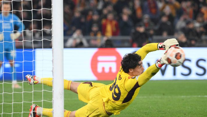 Roma, la festa è di rigore: Svilar para tutto - immagine 1