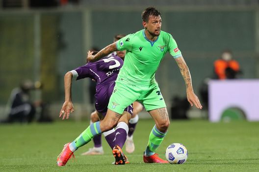 Acerbi spinge per la cessione con la Lazio. Fiorentina alla finestra- immagine 2