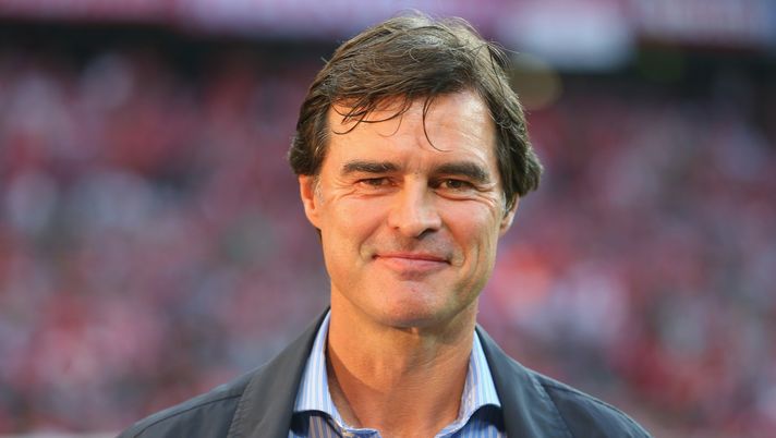MUNICH, GERMANY - AUGUST 22: TV presenter Thomas Berthold during the Bundesliga match between FC Bayern Muenchen and VfL Wolfsburg at Allianz Arena on August 22, 2014 in Munich, Germany. (Photo by Alexander Hassenstein/Bongarts/Getty Images) MUNICH, GERMANY - AUGUST 22: TV presenter Thomas Berthold during the Bundesliga match between FC Bayern Muenchen and VfL Wolfsburg at Allianz Arena on August 22, 2014 in Munich, Germany. (Photo by Alexander Hassenstein/Bongarts/Getty Images)