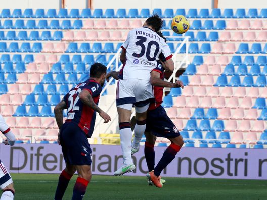 Cagliari Pavoletti (getty images) Cagliari Pavoletti (getty images)