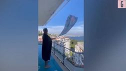 VIDEO / Juan Jesus pronto per la festa scudetto: costume di Batman e bandiera di Maradona