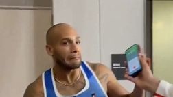 Jacobs, quella telefonata inattesa che lo sconvolge dopo l’oro nei 100 m. (video)