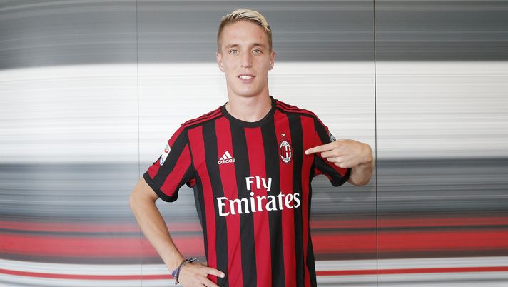 Andrea Conti, nuovo difensore del Milan (credits: acmilan.com) Andrea Conti, nuovo difensore del Milan (credits: acmilan.com)