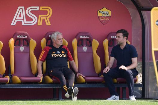 Mourinho: “Rinnovo? Non ho risposte chiare. Non so quando torna Smalling”- immagine 2