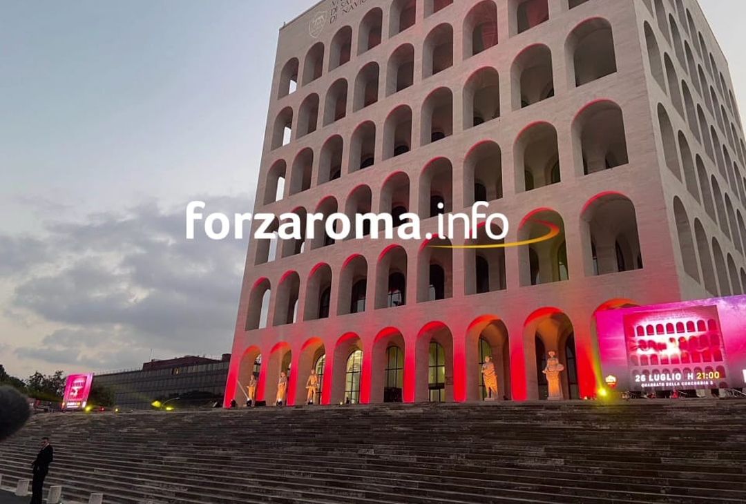 Dybala si presenta al Colosseo Quadrato – FOTO GALLERY - immagine 5