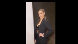 VIDEO / Melissa Satta in total black: la sfilata incanta i social