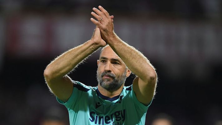 SALERNO, ITALY - SEPTEMBER 22: Igor Tudor of Hellas Verona coach during the Serie A match between US Salernitana v Hellas Verona FC at Stadio Arechi on September 22, 2021 in Salerno, Italy. (Photo by Francesco Pecoraro/Getty Images)  Tudor: “Simeone farà 20 gol? Vi rispondo così, è straordinario! Barak e Kalinic…” - immagine 1