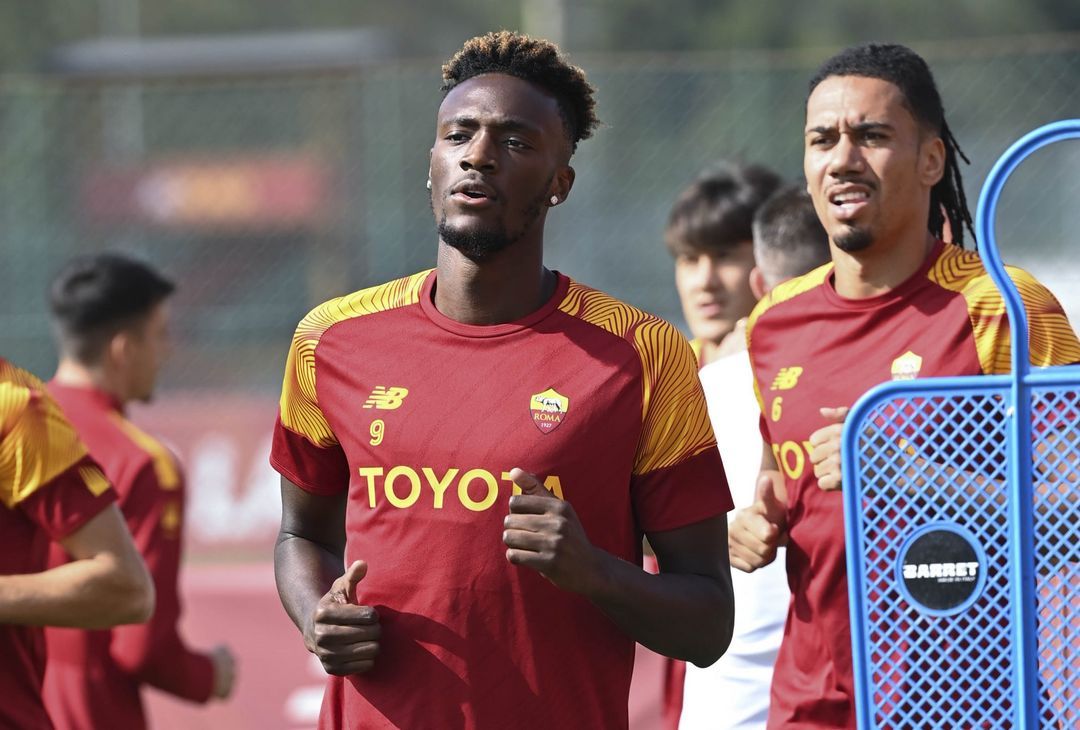 Roma, l’ultimo allenamento prima della partenza per la Spagna – FOTO GALLERY - immagine 21