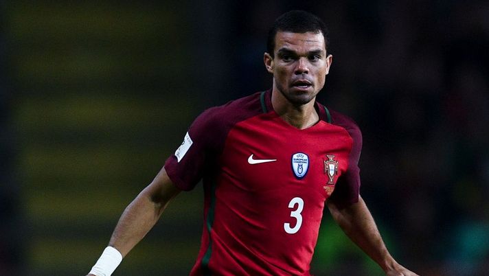 AVEIRO, PORTUGAL - OCTOBER 07:  Pepe of Portugal runs with the ball during the FIFA 2018 World Cup Qualifier between Portugal and Andorra at Estadio Municipal de Aveiro on October 7, 2016 in Aveiro, Portugal.  (Photo by David Ramos/Getty Images) 