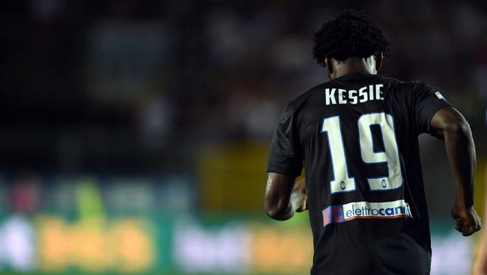 BERGAMO, ITALY - AUGUST 21:  Franck Kessie of Atalanta BC in action during the Serie A match between Atalanta BC and SS Lazio at Stadio Atleti Azzurri d'Italia on August 21, 2016 in Bergamo, Italy.  (Photo by Pier Marco Tacca/Getty Images)  Atalanta, super Kessié e l’obiettivo gol: “Ecco a quanti voglio arrivare” - immagine 1
