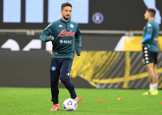 (Photo by SSC NAPOLI/SSC NAPOLI via Getty Images) Guido Puccetti su Raspadori: “Può diventare un nuovo Mertens, ero convinto che…”- immagine 2