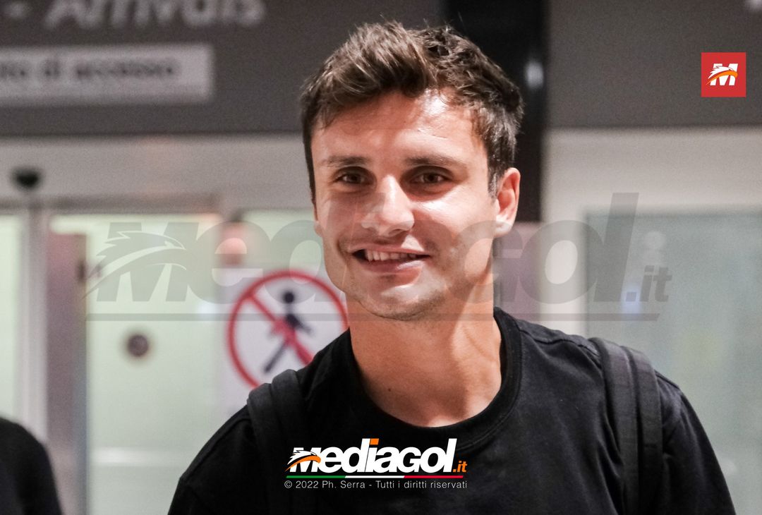 FOTO PALERMO, l’arrivo di Mateju all’aeroporto ‘Falcone e Borsellino’ (Gallery) - immagine 3