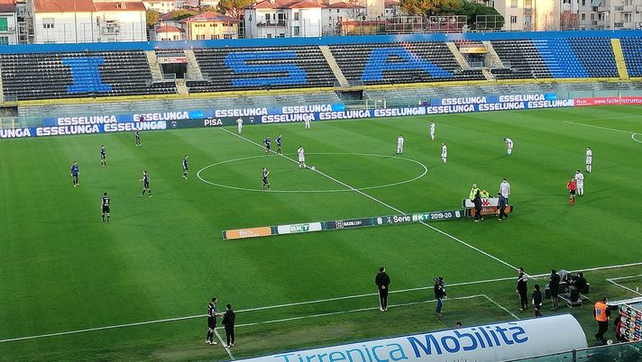 Pisani e livornesi, niente rimborso del biglietto stadio dopo il derby a porte chiuse: "Finanziate la ricerca scientifica" 