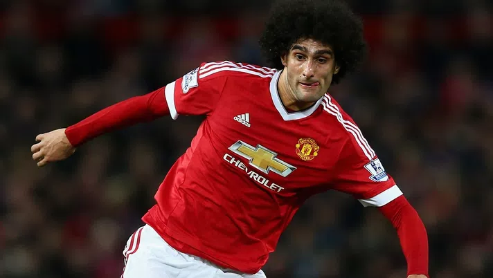 Marouane Fellaini centrocampista del Manchester United, piace al Milan (credits: GETTY Images)