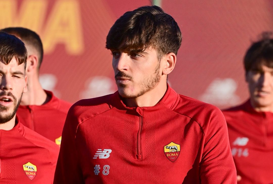 Mourinho respira: a Trigoria Pellegrini e Kumbulla in gruppo – FOTO GALLERY - immagine 38