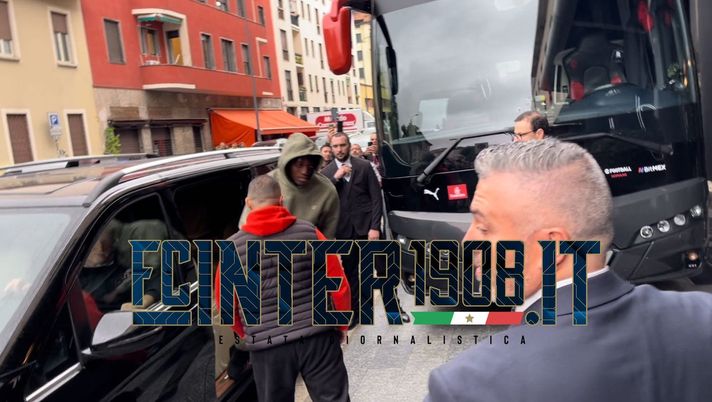 Milan, la decisione su Leao dopo la riunione tecnica. Intanto è in ritiro con la squadra - immagine 1