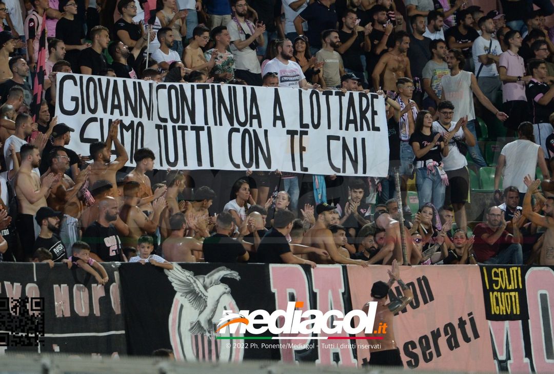 FOTOTIFO, Palermo-Genoa 1-0: i tifosi allo stadio “Renzo Barbera” (Gallery) - immagine 89