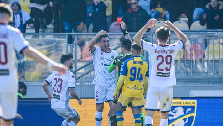Cittadella travolto a Frosinone, espulso Perticone dopo mezz’ora - immagine 1