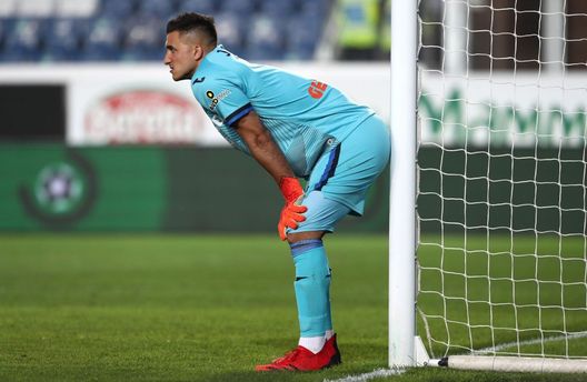 BERGAMO, ITALY - AUGUST 28: Juan Musso of Atalanta BC looks on during the Serie A match between Atalanta BC and Bologna FC at Gewiss Stadium on August 28, 2021 in Bergamo, . (Photo by Marco Luzzani/Getty Images) BERGAMO, ITALY - AUGUST 28: Juan Musso of Atalanta BC looks on during the Serie A match between Atalanta BC and Bologna FC at Gewiss Stadium on August 28, 2021 in Bergamo, . (Photo by Marco Luzzani/Getty Images)