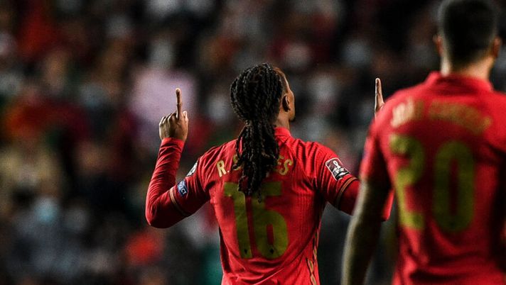 Portugal's midfielder Renato Sanches celebrates after scoring his team's first goal during the FIFA World Cup Qatar 2022 qualification group A football match between Portugal and Serbia, at the Luz stadium in Lisbon, on November 14, 2021. (Photo by PATRICIA DE MELO MOREIRA / AFP) (Photo by PATRICIA DE MELO MOREIRA/AFP via Getty Images) Milan, il CorSport: “Adli pronto per il decollo da luglio. Renato è in pole position” - immagine 1