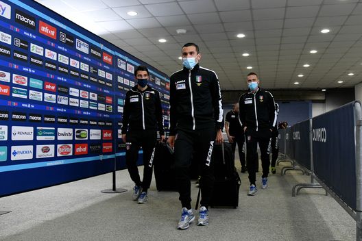 Gli aribtri all'Olimpico prima di Lazio-Torino, gara non disputata per la mancata presentazione dei granata Gli aribtri all'Olimpico prima di Lazio-Torino, gara non disputata per la mancata presentazione dei granata