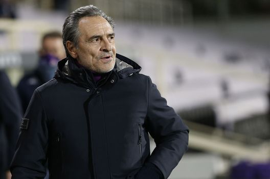 FLORENCE, ITALY - JANUARY 10: Cesare Prandelli manager of ACF Fiorentina looks on during the Serie A match between ACF Fiorentina and Cagliari Calcio at Stadio Artemio Franchi on January 10, 2021 in Florence, Italy. (Photo by Gabriele Maltinti/Getty Images) FLORENCE, ITALY - JANUARY 10: Cesare Prandelli manager of ACF Fiorentina looks on during the Serie A match between ACF Fiorentina and Cagliari Calcio at Stadio Artemio Franchi on January 10, 2021 in Florence, Italy. (Photo by Gabriele Maltinti/Getty Images)