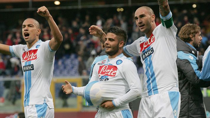 VIDEO Paolo Cannavaro “sfotte” Insigne e Mertens: l’esilarante siparietto social - immagine 1