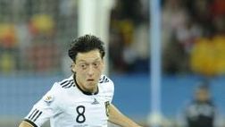 OZIL, IL WERDER BREMA: “LO VENDIAMO”