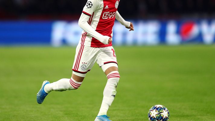 Hakim Ziyech, calciatore del Chelsea, potrebbe tornare all'Ajax (Getty Images)