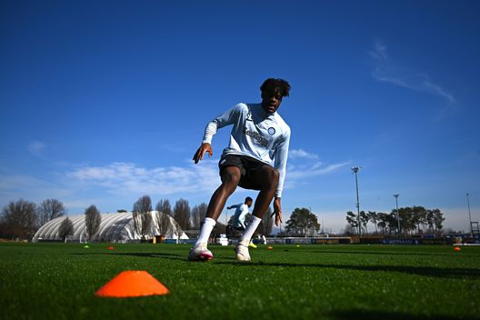 Bisseck, futuro e… presente dell’Inter: “Su di lui ad Appiano contano a occhi chiusi”- immagine 3