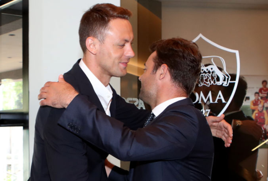 Le immagini di Matic alla firma del contratto con la Roma – FOTO GALLERY - immagine 12