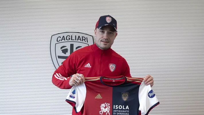 Radja Nainggolan, neo centrocampista del Cagliari (Twitter Cagliari)
