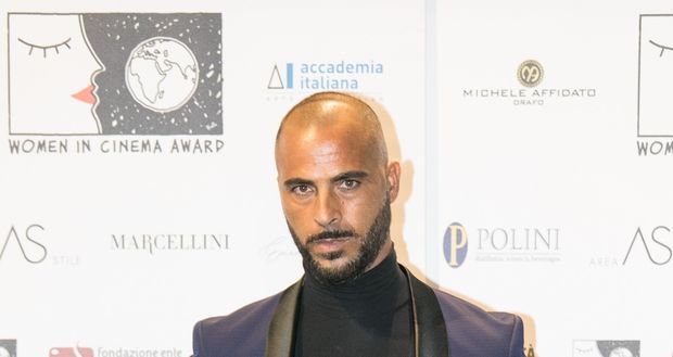 Paradiso indagato per revenge porn, ha fatto girare video della sua ex- immagine 2