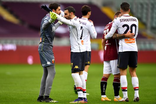 TURIN, ITALY - FEBRUARY 13: Mattia Perin and Davide Zappacosta of Genoa C.F.C. interact following the Serie A match between Torino FC and Genoa CFC at Stadio Olimpico di Torino on February 13, 2021 in Turin, Italy. Sporting stadiums around Italy remain under strict restrictions due to the Coronavirus Pandemic as Government social distancing laws prohibit fans inside venues resulting in games being played behind closed doors. (Photo by Valerio Pennicino/Getty Images) TURIN, ITALY - FEBRUARY 13: Mattia Perin and Davide Zappacosta of Genoa C.F.C. interact following the Serie A match between Torino FC and Genoa CFC at Stadio Olimpico di Torino on February 13, 2021 in Turin, Italy. Sporting stadiums around Italy remain under strict restrictions due to the Coronavirus Pandemic as Government social distancing laws prohibit fans inside venues resulting in games being played behind closed doors. (Photo by Valerio Pennicino/Getty Images)