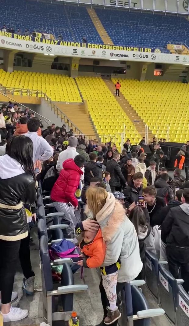 Fenerbahçe-Zenit, disordini durante un’amichevole…- immagine 4