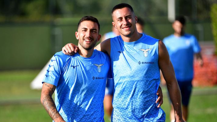 Danilo Cataldi e Adam Marusic
Allenamento Lazio nel centro sportivo di Formello a Roma.
Roma, 16 Agosto 2022
© Marco Rosi / Fotonotizia Lazio subito in campo oggi: le novità sulle condizioni di Marusic e Cataldi - immagine 1