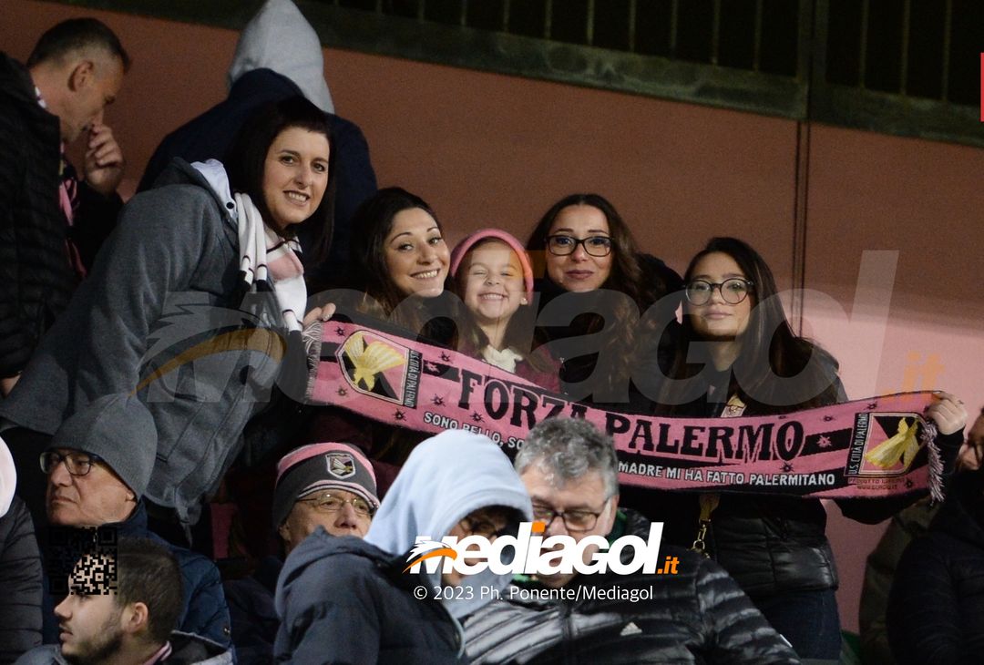 FOTOTIFO Palermo-Modena 5-2, gli scatti ai tifosi al “Renzo Barbera” (Gallery) - immagine 46