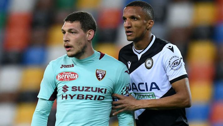 UDINE, ITALY - APRIL 10: Andrea Belotti of Torino FC and Rodrigo Becao of Udinese Calcio look on during the Serie A match between Udinese Calcio and Torino FC at Dacia Arena on April 10, 2021 in Udine, Italy. Sporting stadiums around Italy remain under strict restrictions due to the Coronavirus Pandemic as Government social distancing laws prohibit fans inside venues resulting in games being played behind closed doors. (Photo by Alessandro Sabattini/Getty Images) Udinese, la difesa è un punto critico: 18 gol subiti in 12 partite - immagine 1