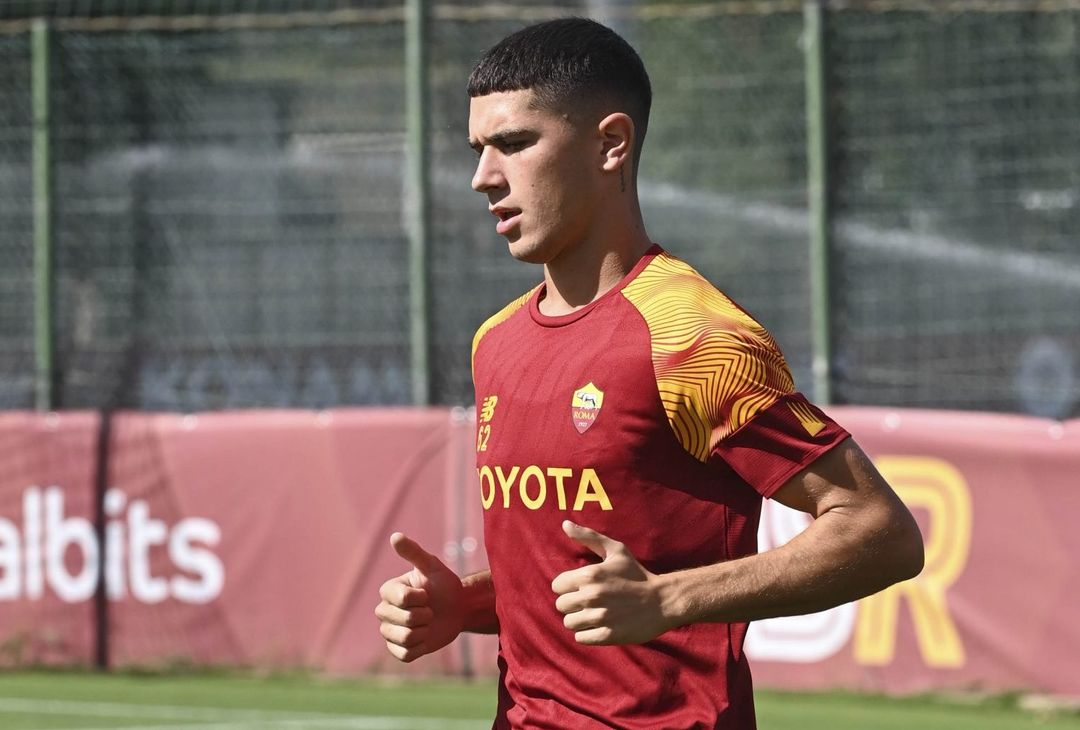 Roma, la seduta del mattino a Trigoria – FOTO GALLERY - immagine 19