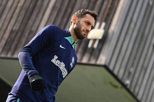 Calhanoglu: “Champions? Un sogno…chissà. L’Inter è un posto speciale. E col Milan…”- immagine 2