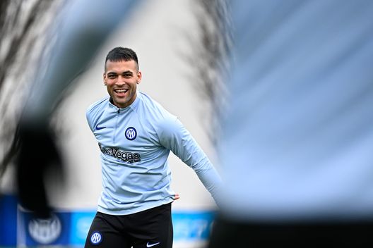 Getty Images Inter, Lautaro in ritardo: solo oggi ad Appiano. Tornato a Milano, riposo concesso da Inzaghi- immagine 3