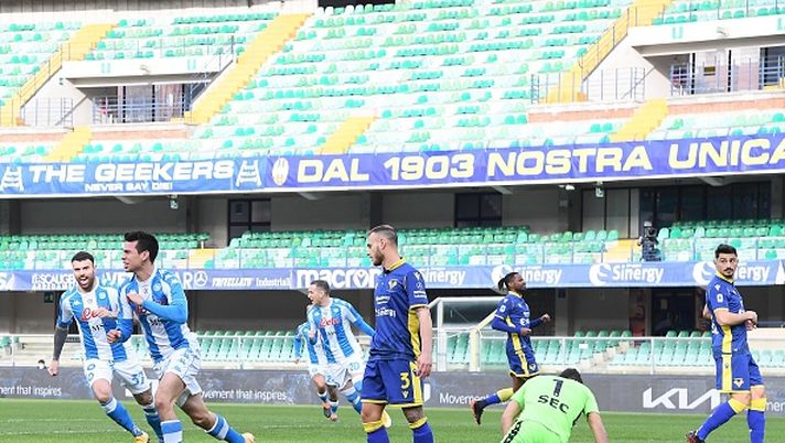 VERONA, ITALY - JANUARY 24: Hirving Lozano of Napoli celebrates after scoring the first goal of Napoli during the Serie A match between Hellas Verona FC and SSC Napoli at Stadio Marcantonio Bentegodi on January 24, 2021 in Verona, Italy. Sporting stadiums around Italy remain under strict restrictions due to the Coronavirus Pandemic as Government social distancing laws prohibit fans inside venues resulting in games being played behind closed doors. (Photo by Ciro Sarpa SSC NAPOLI/SSC NAPOLI via Getty Images) VERONA, ITALY - JANUARY 24: Hirving Lozano of Napoli celebrates after scoring the first goal of Napoli during the Serie A match between Hellas Verona FC and SSC Napoli at Stadio Marcantonio Bentegodi on January 24, 2021 in Verona, Italy. Sporting stadiums around Italy remain under strict restrictions due to the Coronavirus Pandemic as Government social distancing laws prohibit fans inside venues resulting in games being played behind closed doors. (Photo by Ciro Sarpa SSC NAPOLI/SSC NAPOLI via Getty Images)