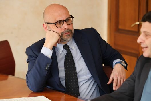 GERMOGLI PH: 26 FEBBRAIO 2019 SCANDICCI COMUNE CONFERENZA STAMPA SULLE FARMACIE COMUNALI GESTITE DA FARMA.NET CHE DIVENTANO LINKAUT POINT PROGETTO DI ACCOGLIENZA DI PERSONE CON AUTISMO NELLA FOTO IL SINDACO SANDRO FALLANI GERMOGLI PH: 26 FEBBRAIO 2019 SCANDICCI COMUNE CONFERENZA STAMPA SULLE FARMACIE COMUNALI GESTITE DA FARMA.NET CHE DIVENTANO LINKAUT POINT PROGETTO DI ACCOGLIENZA DI PERSONE CON AUTISMO NELLA FOTO IL SINDACO SANDRO FALLANI