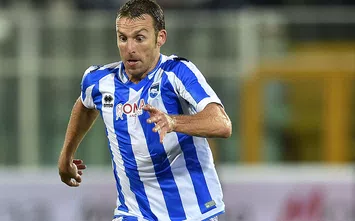  PESCARA, ITALY - SEPTEMBER 21: Hugo Campagnari of Pescara Calcio in action during the Serie A match between Pescara Calcio and FC Torino at Adriatico Stadium on September 21, 2016 in Pescara, Italy. (Photo by Giuseppe Bellini/Getty Images)