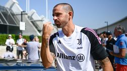Bonucci è ai margini della Juventus e si allena con i bambini: il video
