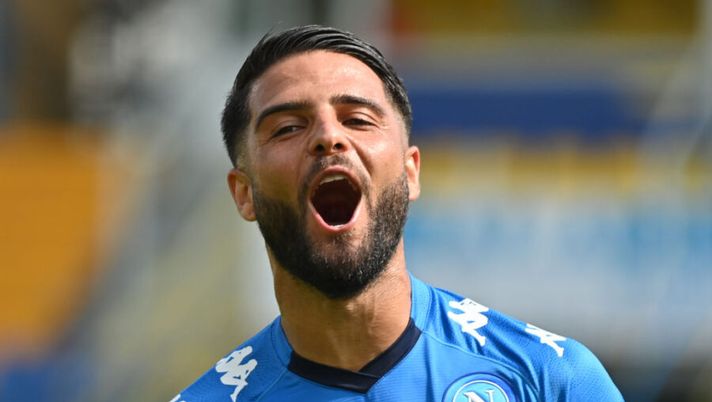 Napoli's Italian forward Lorenzo Insigne celebrates after scoring during the Italian Serie A football match Parma vs Napoli on September 20, 2020 at the Ennio-Tardini stadium in Parma. (Photo by Alberto PIZZOLI / AFP) (Photo by ALBERTO PIZZOLI/AFP via Getty Images) Infortunio Insigne, arrivano novità in chiave recupero: le ultime dopo l’allenamento di oggi - immagine 1