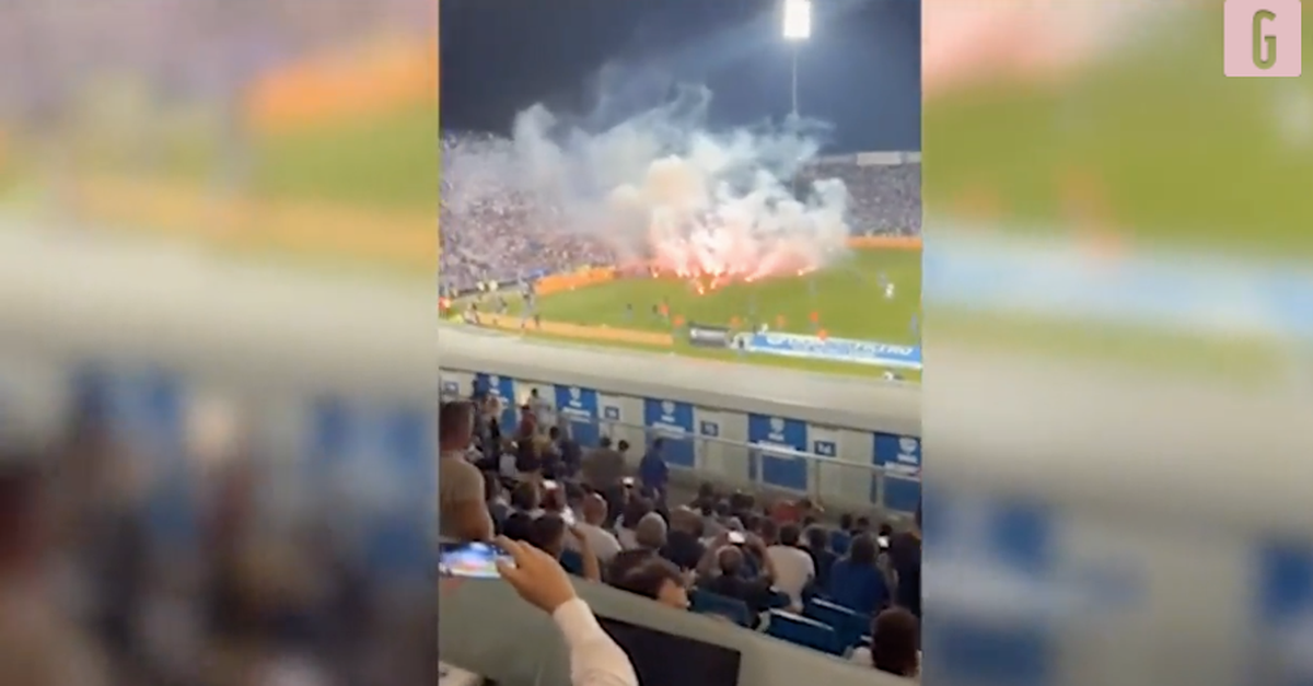 Serie B, Brescia-Cosenza Interrotta Per Fumogeni | VIDEO - Pianeta Milan